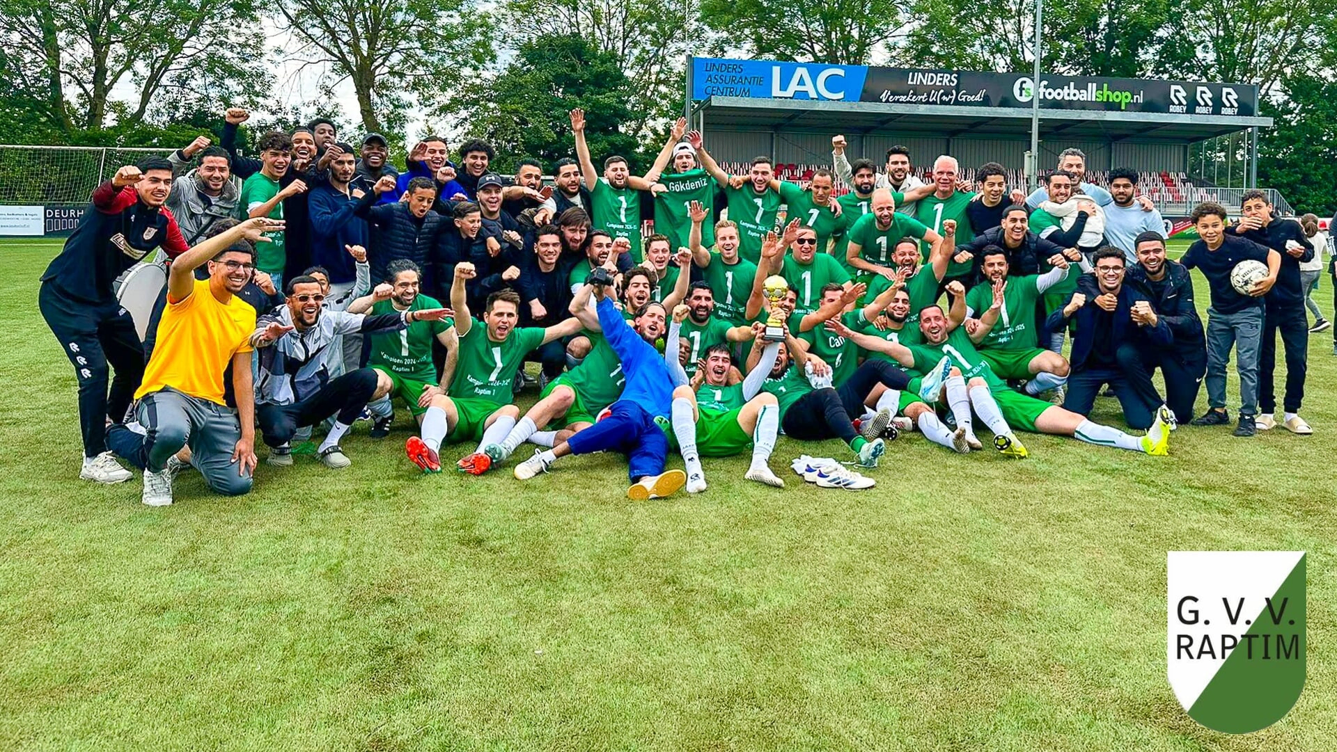 G.V.V. Raptim 1 viert kampioenschap 2024-2025 - Gorinchemse Voetbalvereniging Raptim
